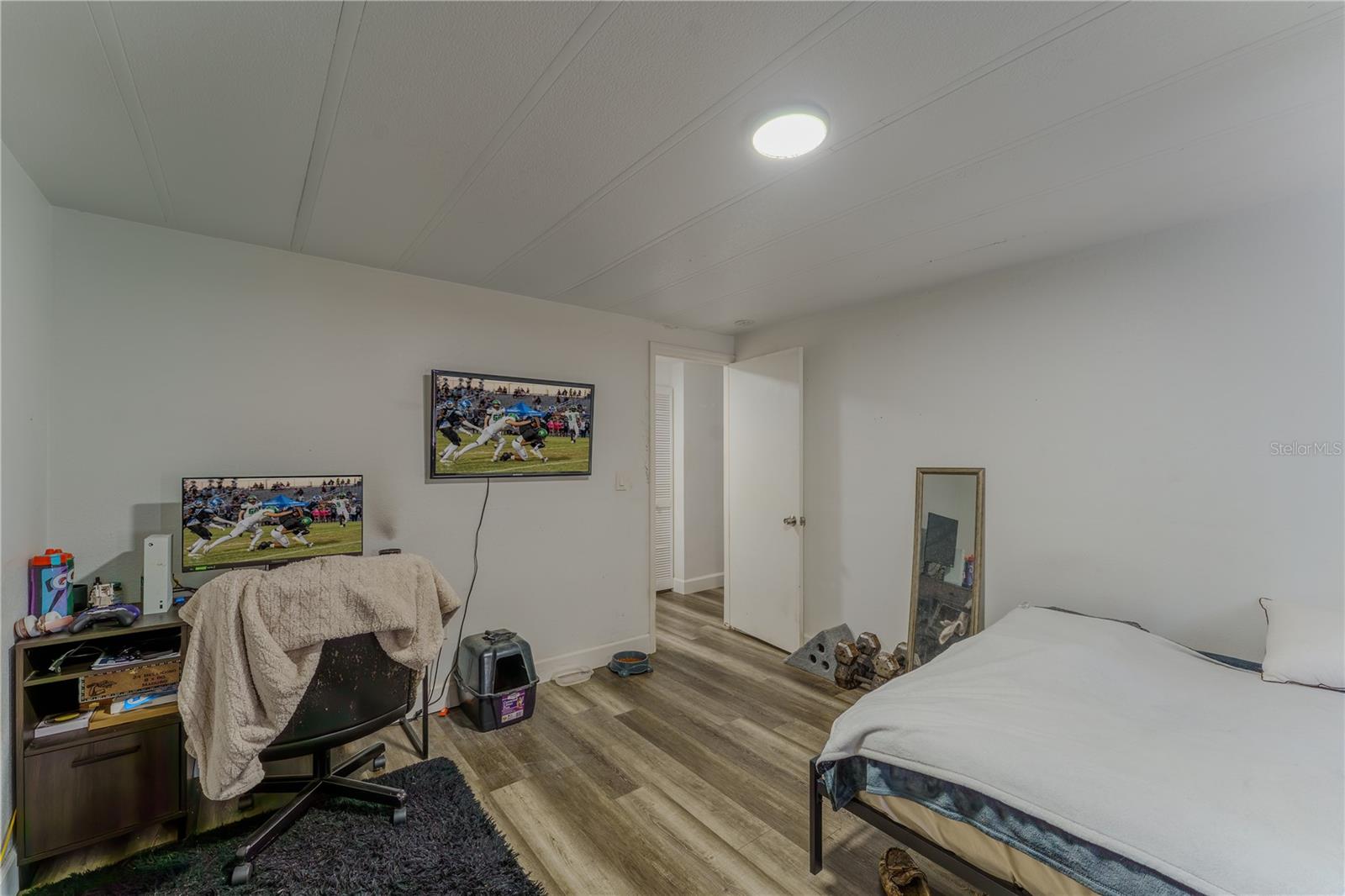 Image 16 of 22 For 6621 Bandura Avenue