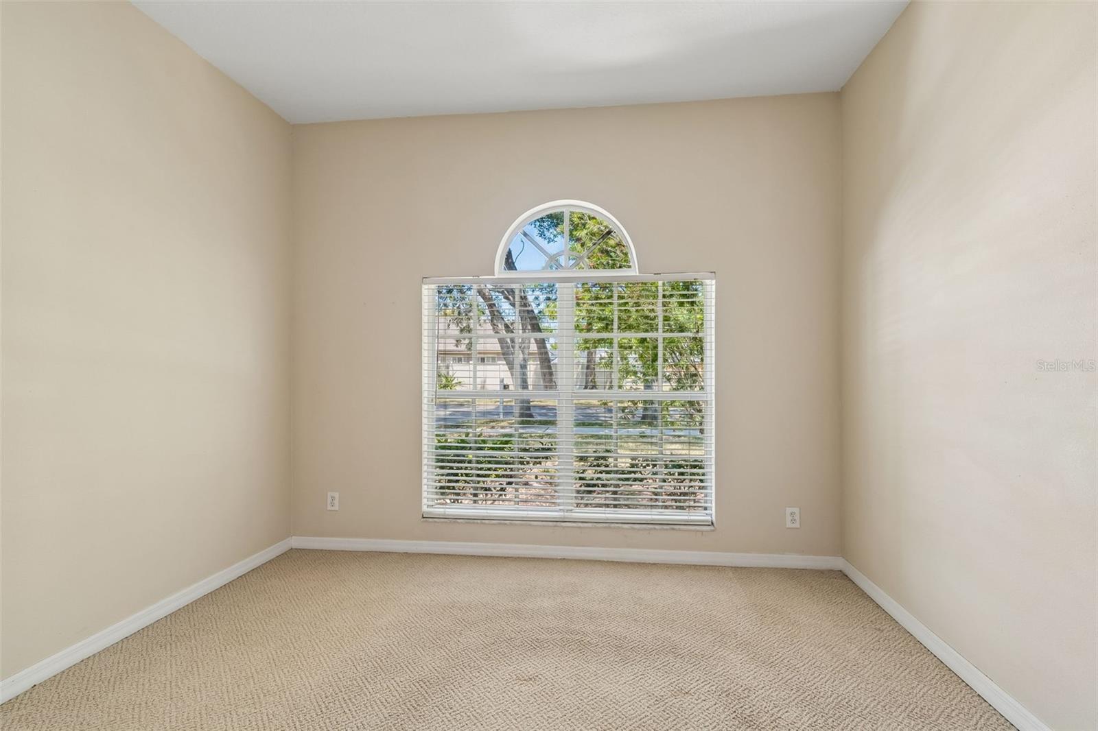 Listing photo id 16 for 4789 Whispering Wind Avenue