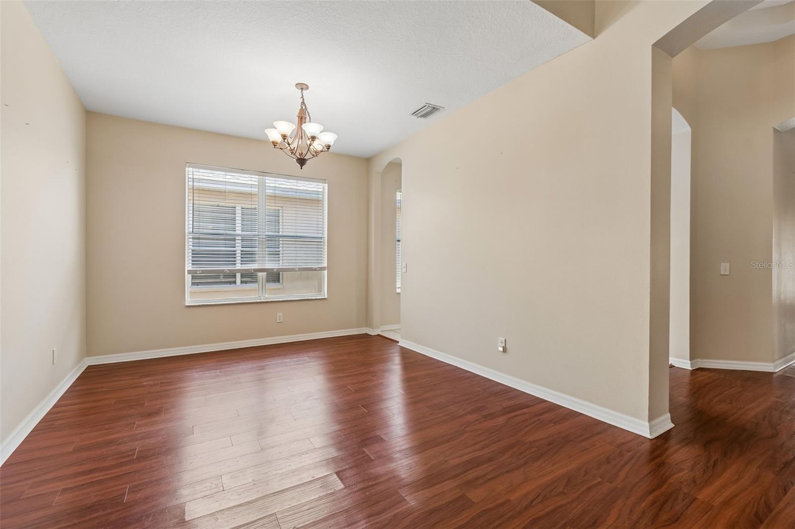 Listing photo id 17 for 4789 Whispering Wind Avenue