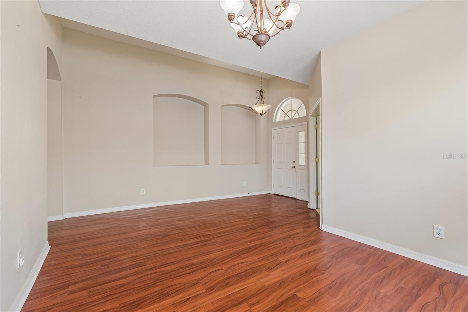 Listing photo id 20 for 4789 Whispering Wind Avenue