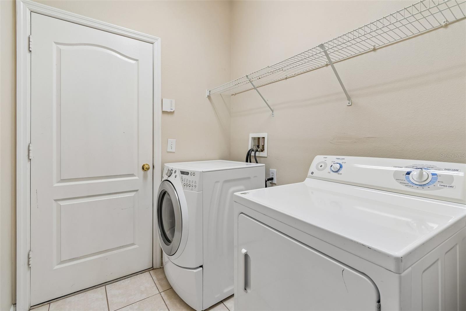 Listing photo id 24 for 4789 Whispering Wind Avenue