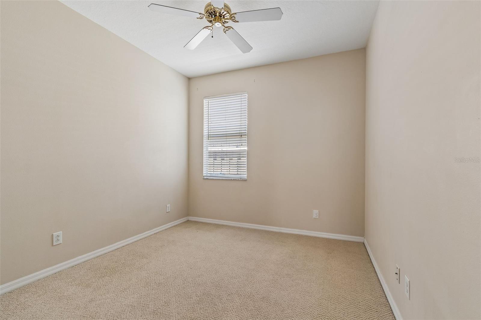 Listing photo id 28 for 4789 Whispering Wind Avenue