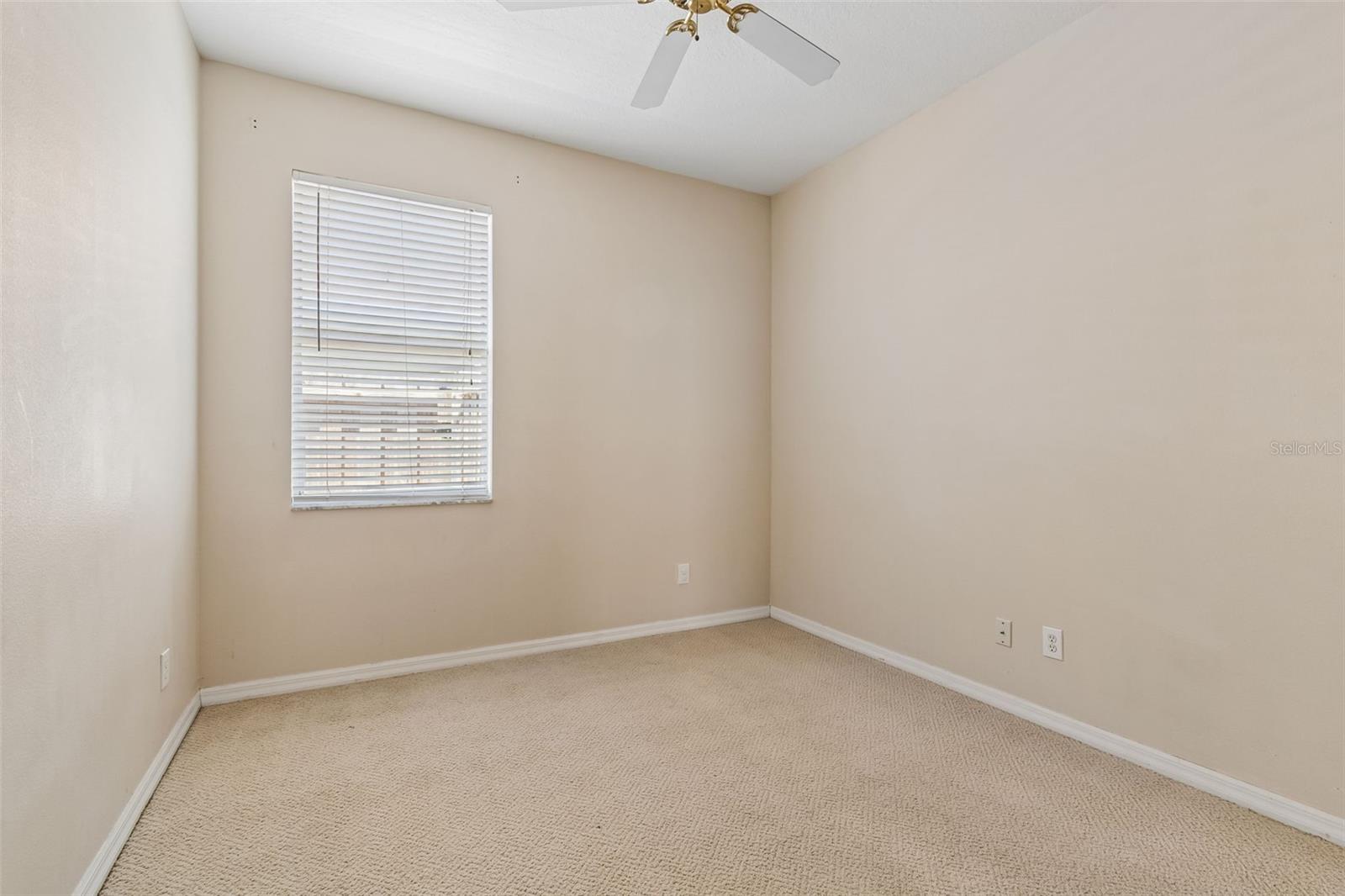 Listing photo id 31 for 4789 Whispering Wind Avenue