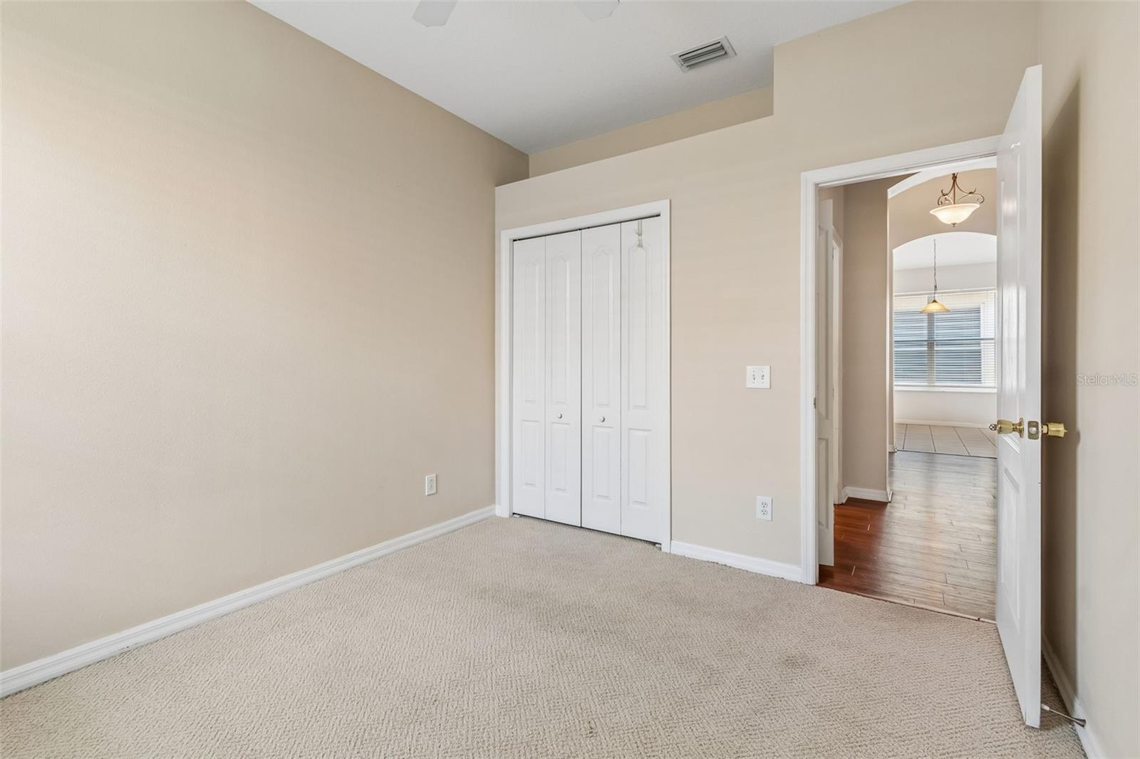 Listing photo id 33 for 4789 Whispering Wind Avenue