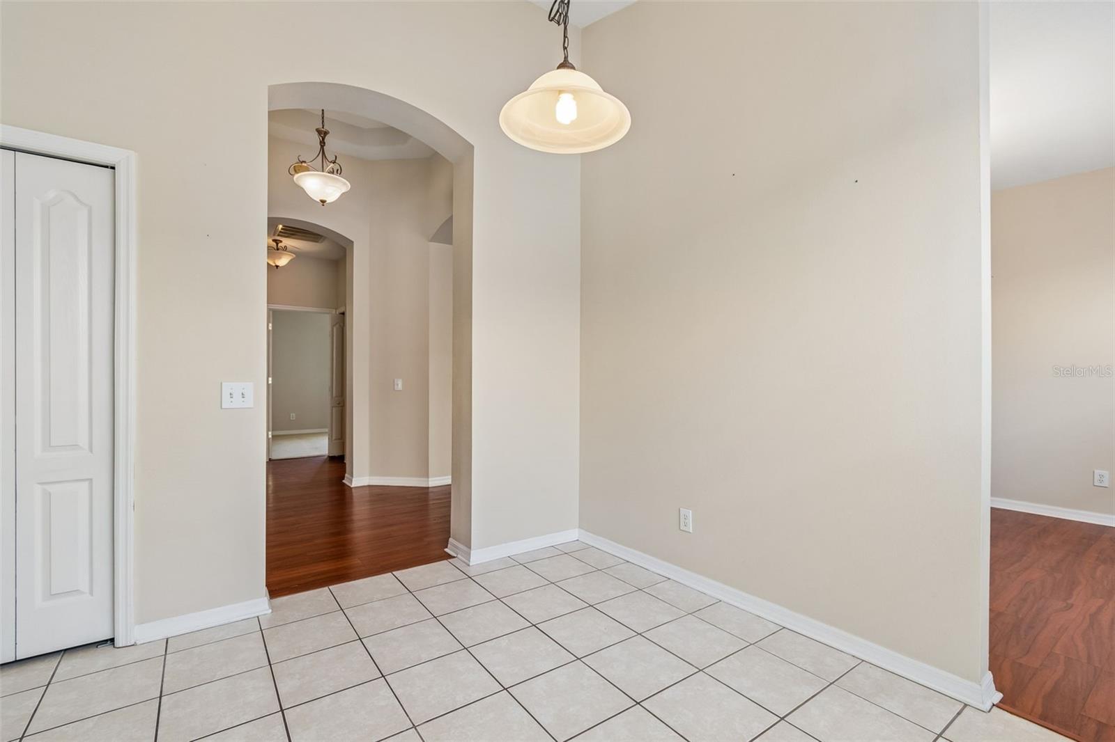 Listing photo id 39 for 4789 Whispering Wind Avenue