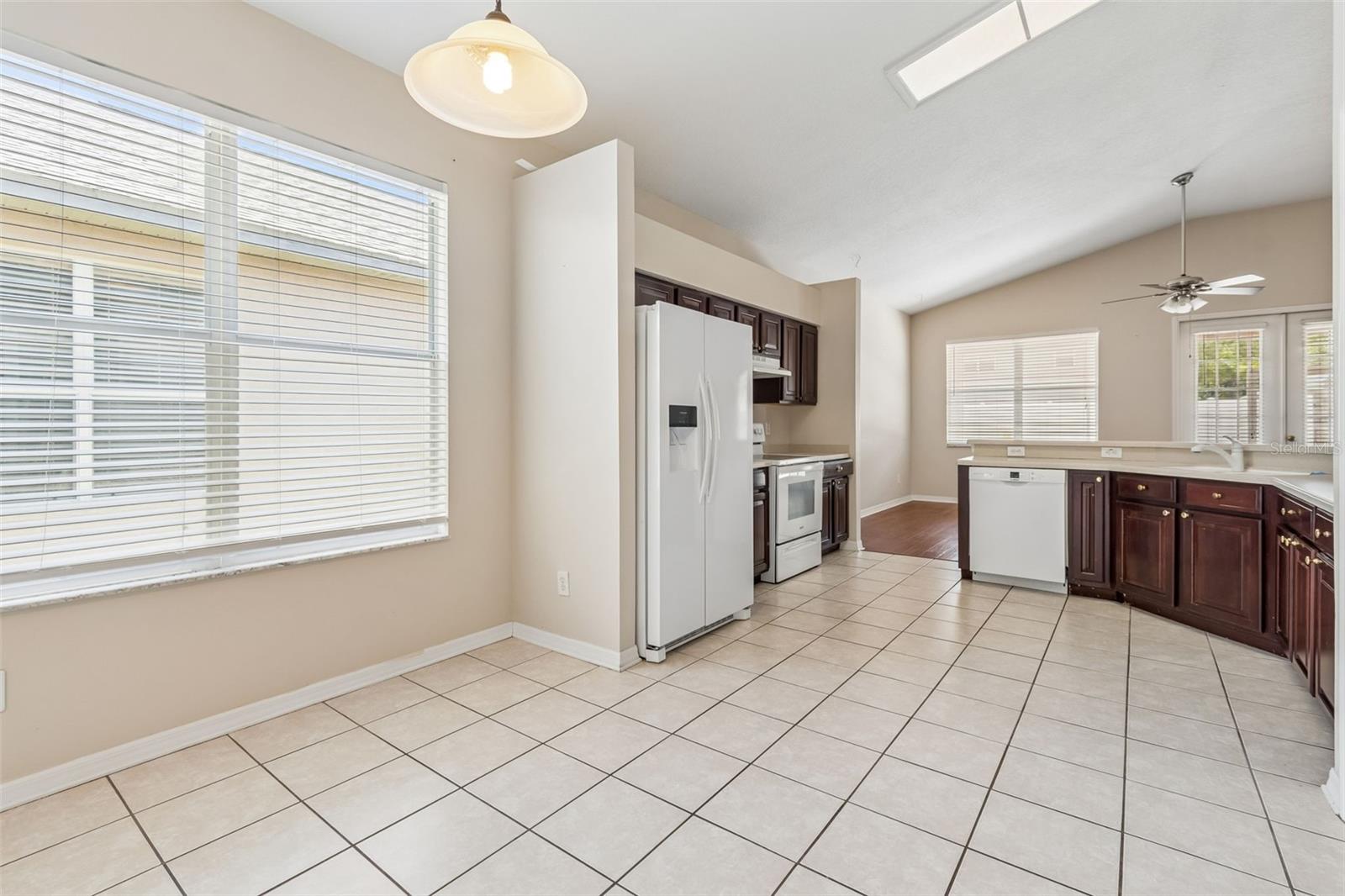 Listing photo id 41 for 4789 Whispering Wind Avenue