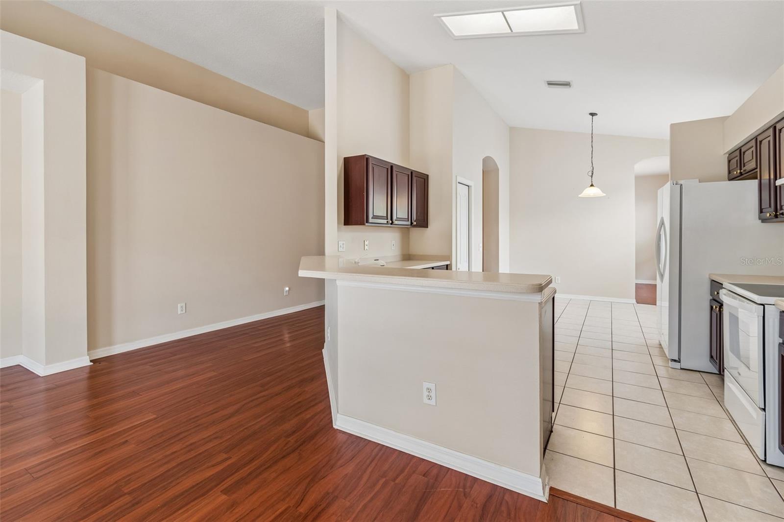 Listing photo id 50 for 4789 Whispering Wind Avenue