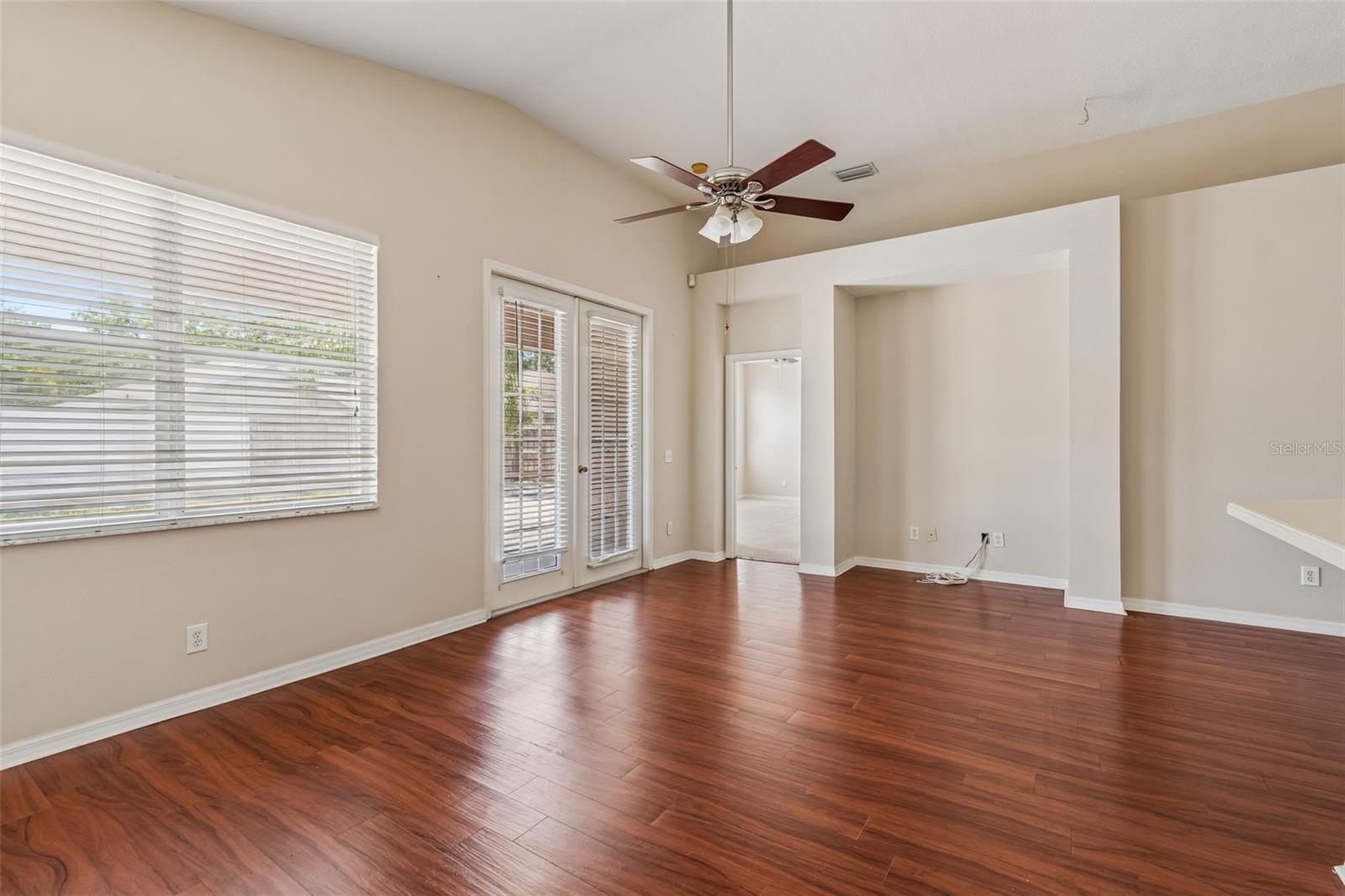 Listing photo id 59 for 4789 Whispering Wind Avenue