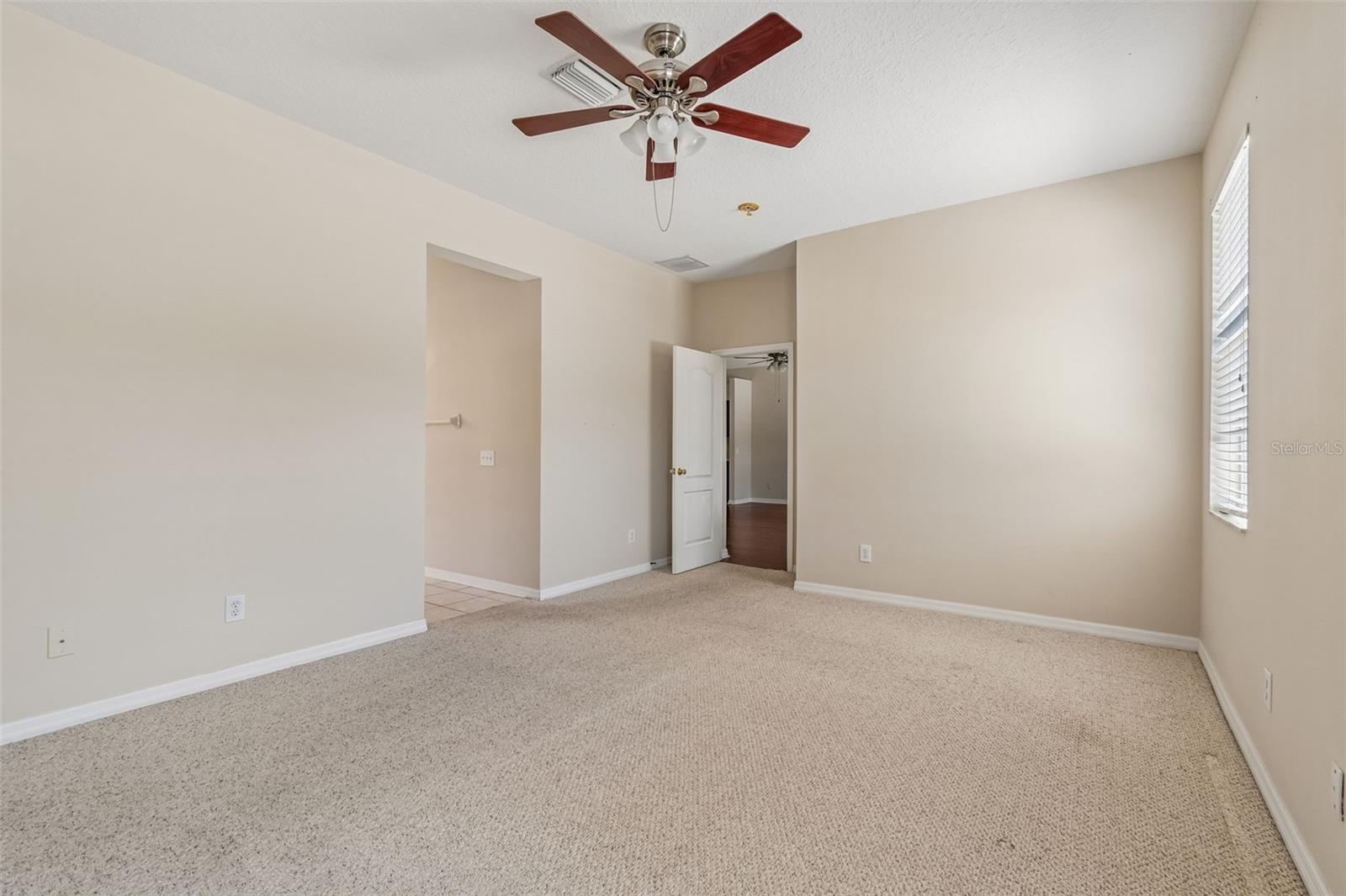 Listing photo id 63 for 4789 Whispering Wind Avenue