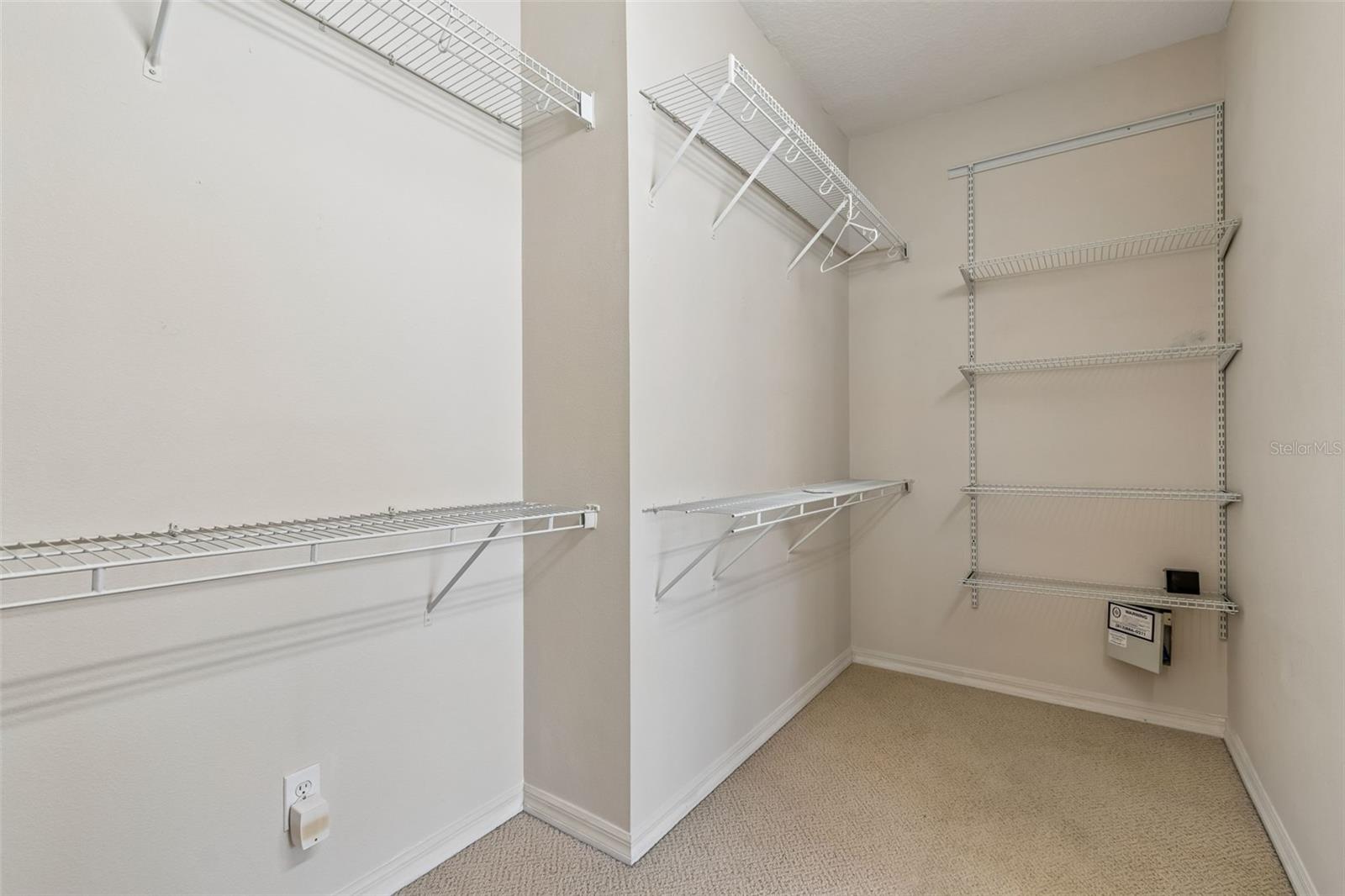 Listing photo id 71 for 4789 Whispering Wind Avenue