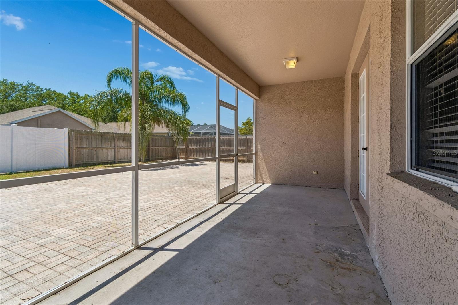 Listing photo id 75 for 4789 Whispering Wind Avenue