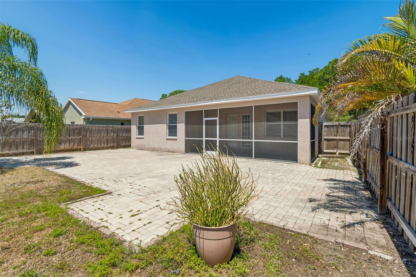 Listing photo id 78 for 4789 Whispering Wind Avenue