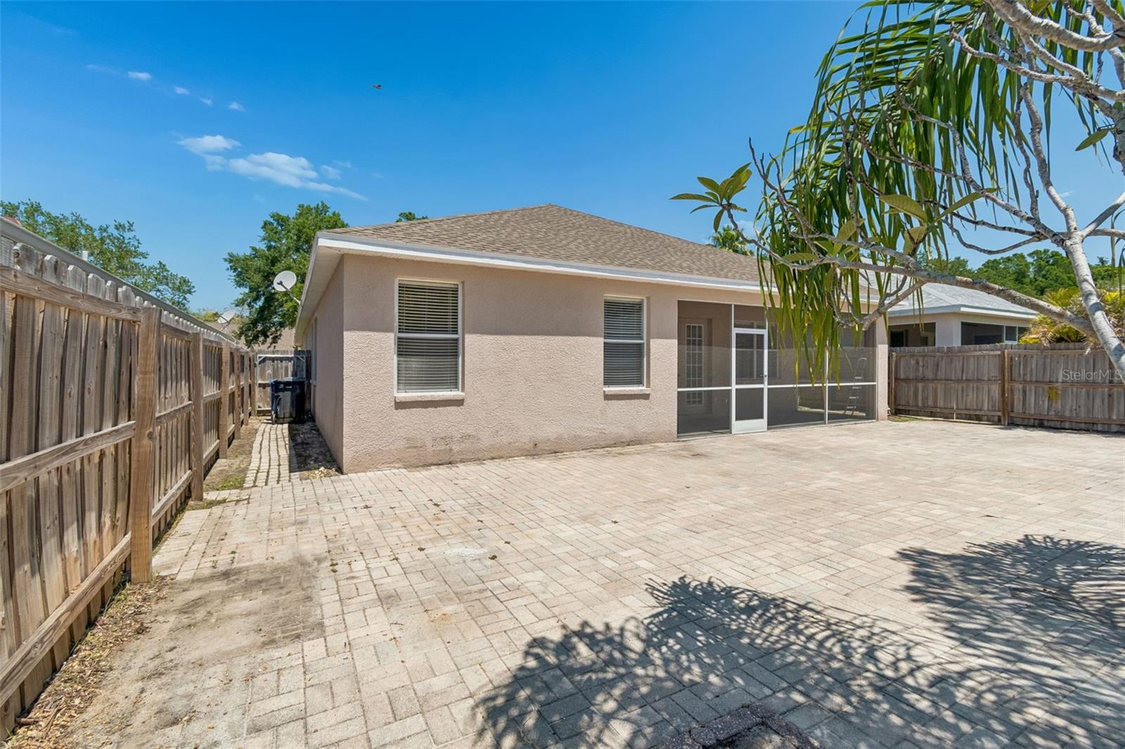 Listing photo id 80 for 4789 Whispering Wind Avenue