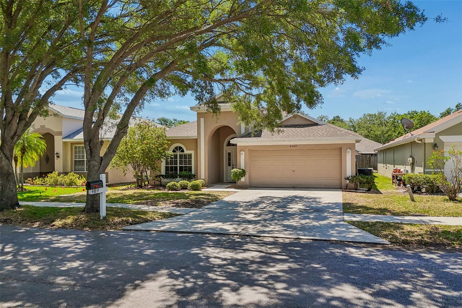 Listing photo id 86 for 4789 Whispering Wind Avenue