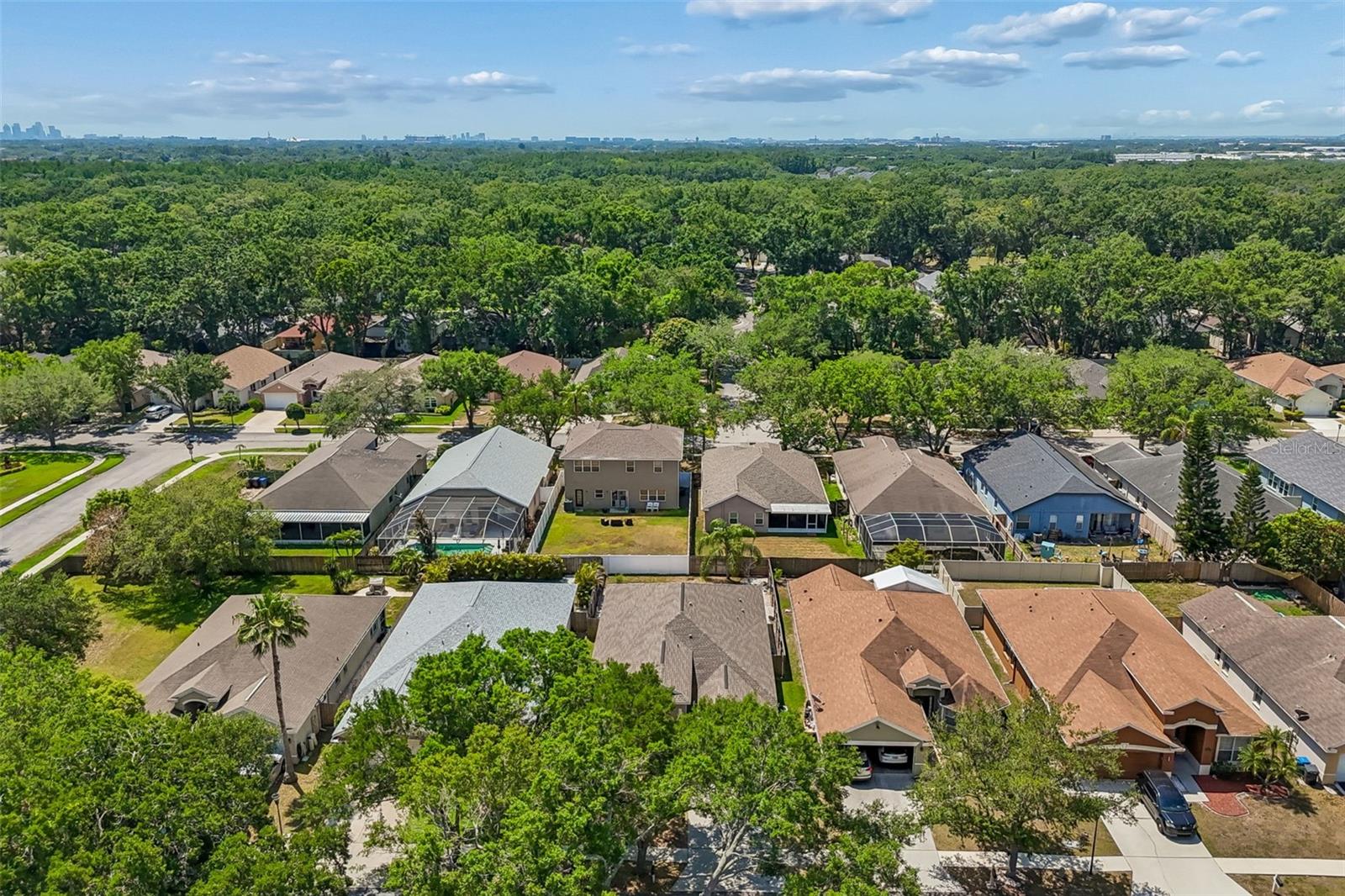 Listing photo id 90 for 4789 Whispering Wind Avenue