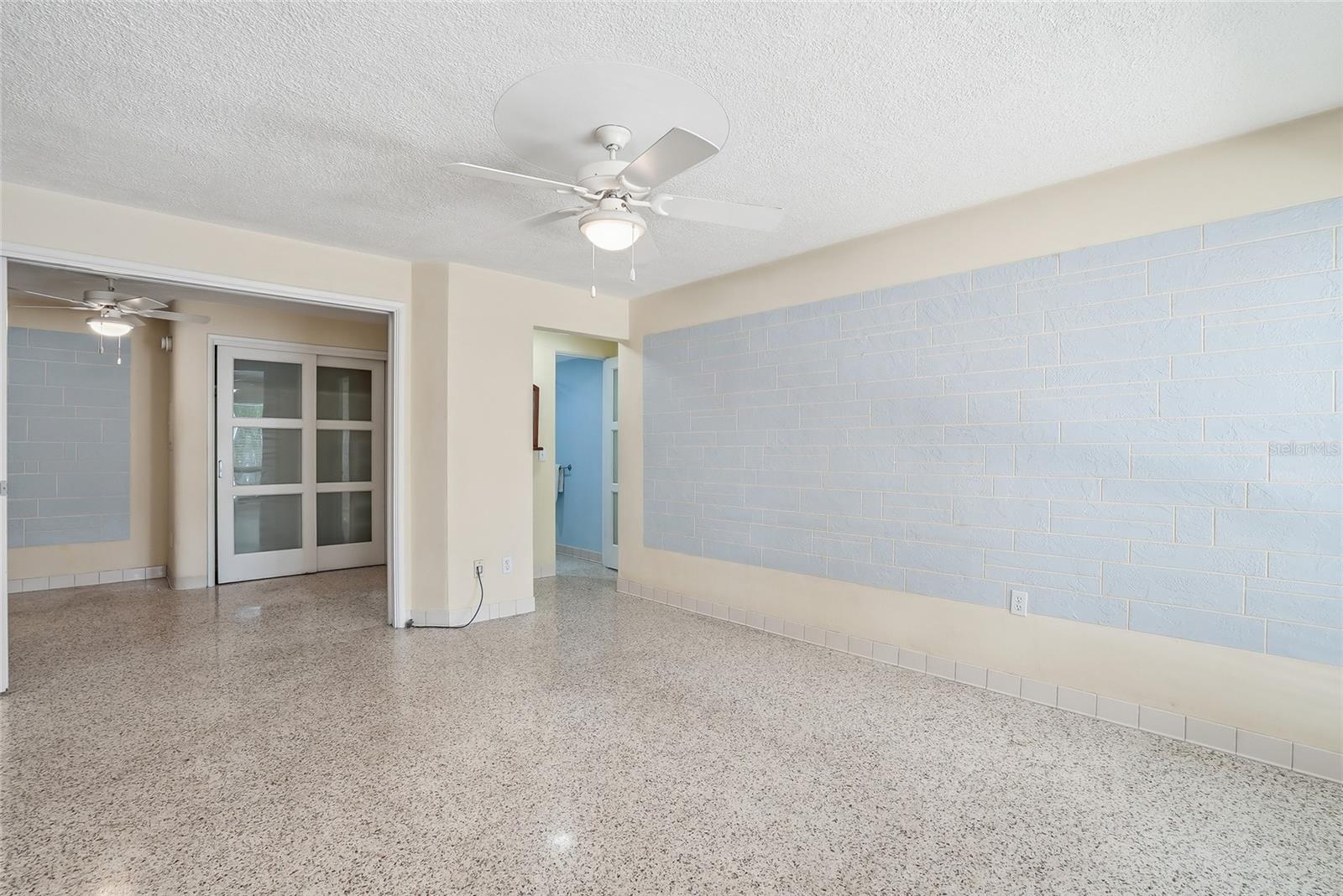 Image 18 of 27 For 145 10th Avenue N 1