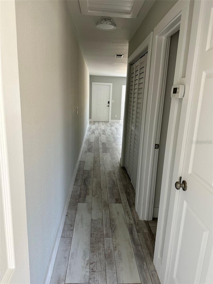 Image 19 of 31 For 440 50th Avenue N