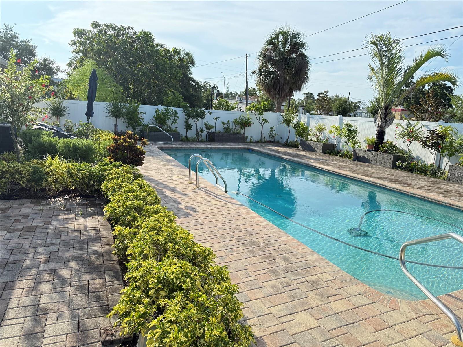 Image 2 of 31 For 440 50th Avenue N