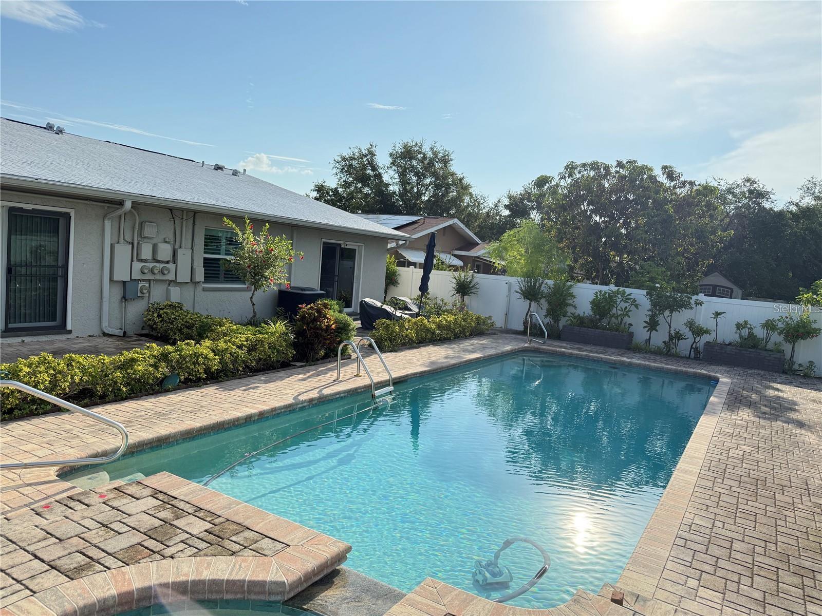 Image 23 of 31 For 440 50th Avenue N