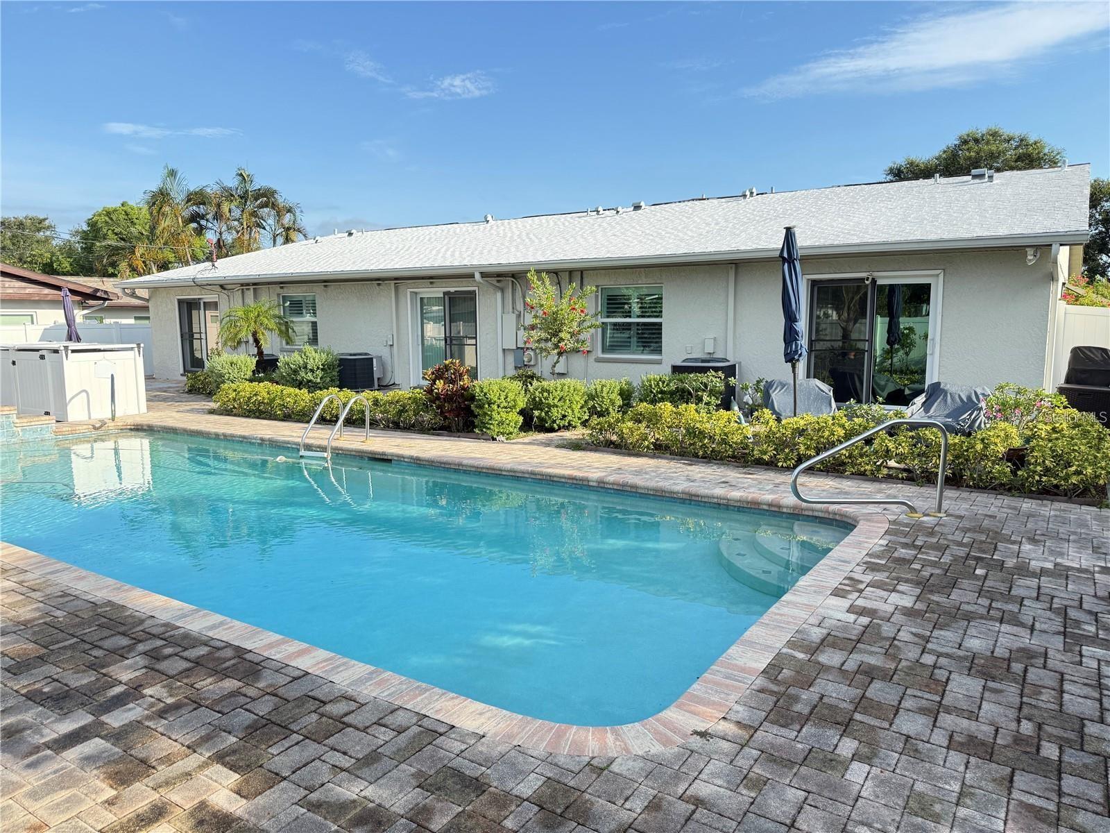 Image 24 of 31 For 440 50th Avenue N