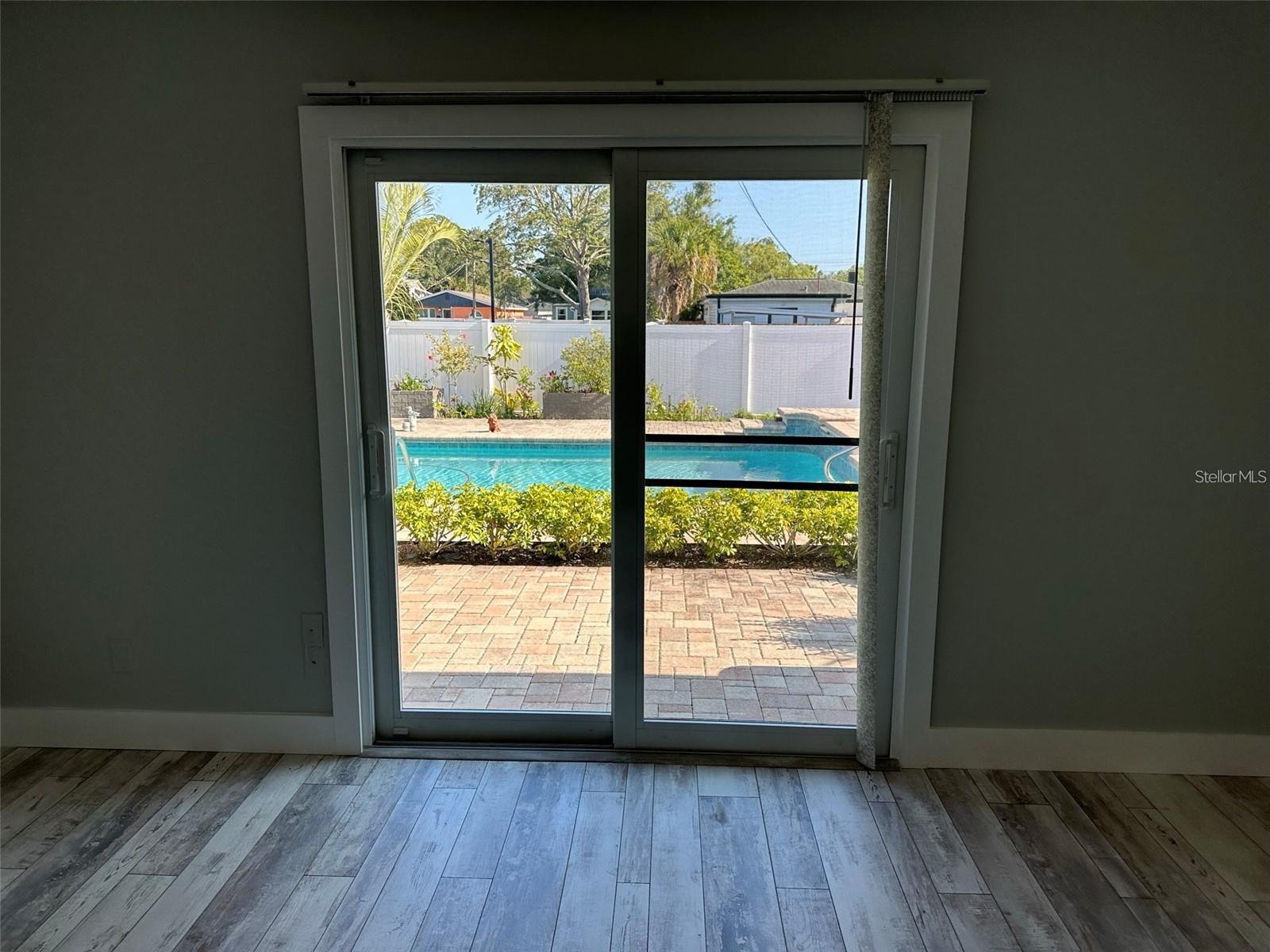 Image 25 of 31 For 440 50th Avenue N