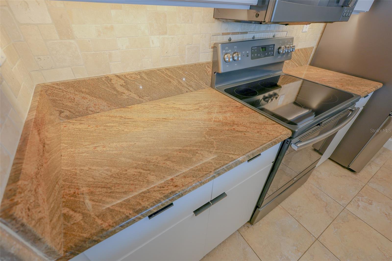 Image 12 of 29 For 440 Gulfview Boulevard 1105