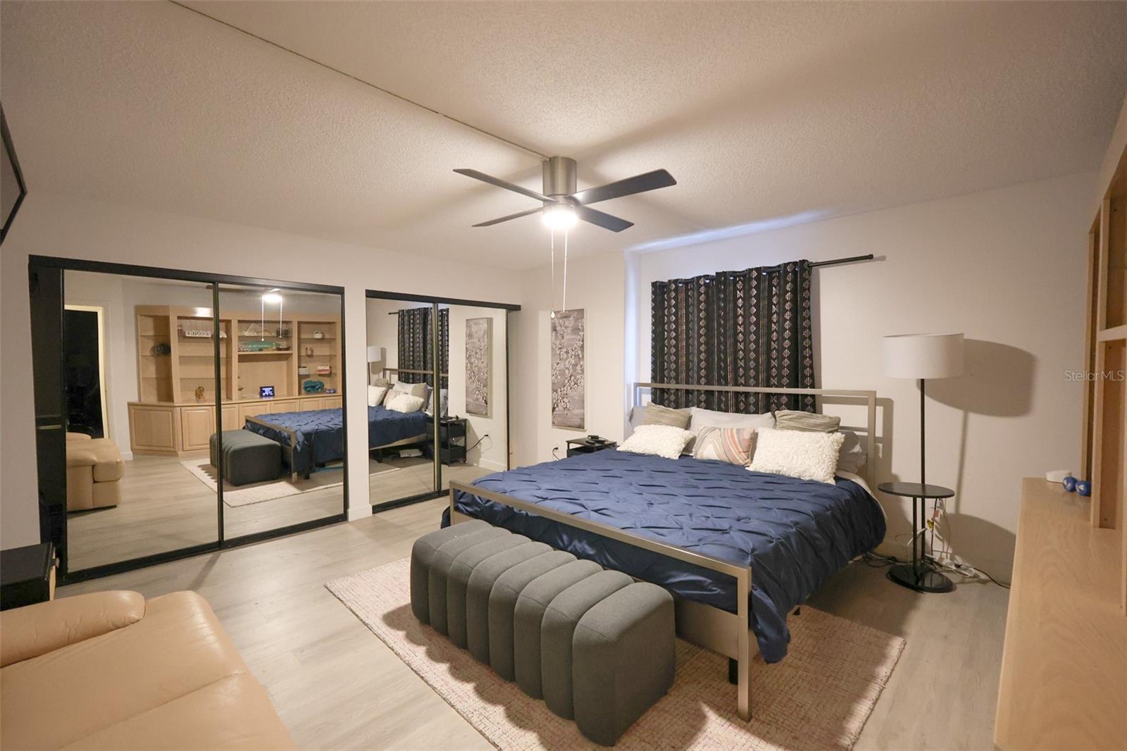 Image 22 of 29 For 440 Gulfview Boulevard 1105