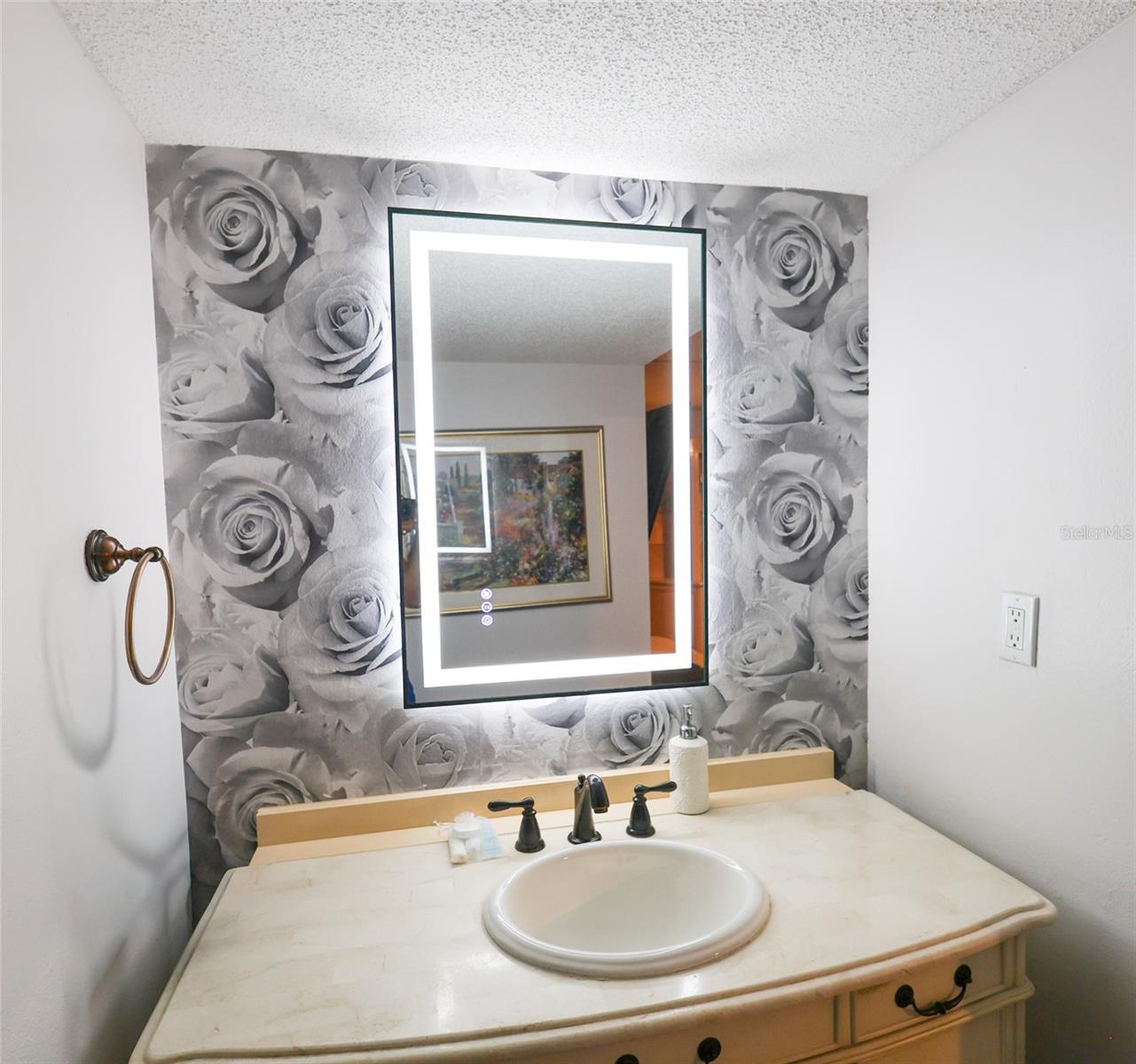 Image 23 of 29 For 440 Gulfview Boulevard 1105