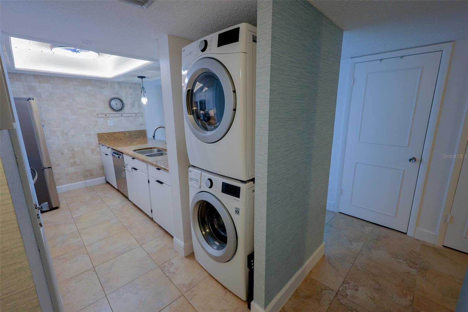 Image 29 of 29 For 440 Gulfview Boulevard 1105