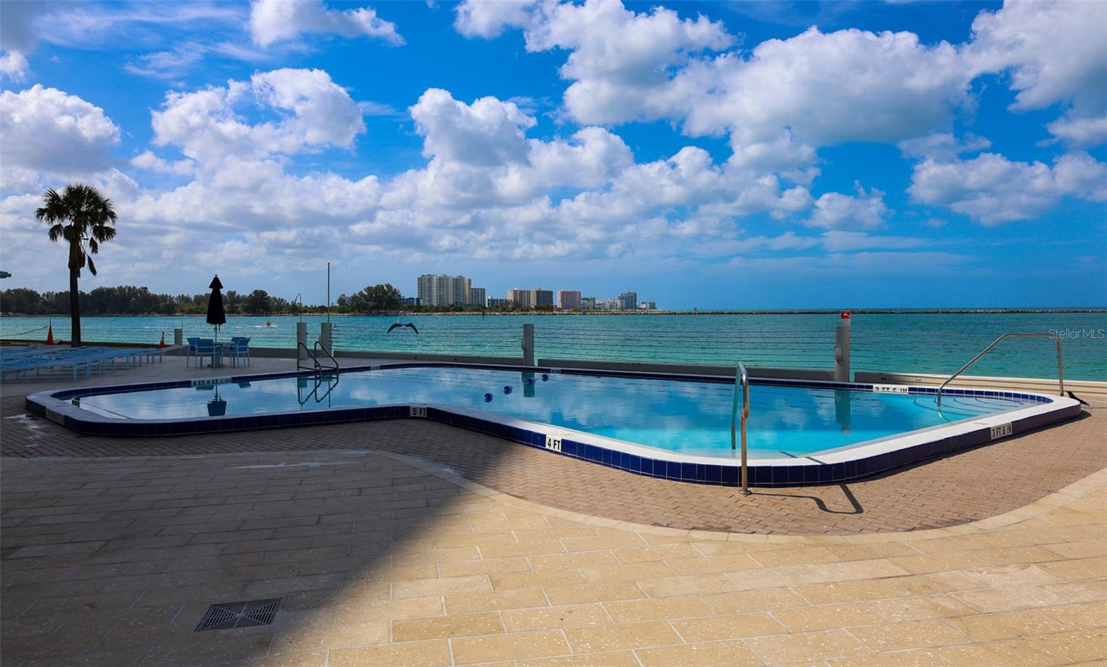 Image 3 of 29 For 440 Gulfview Boulevard 1105