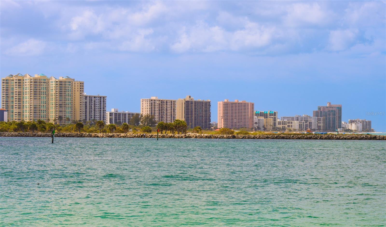 Image 4 of 29 For 440 Gulfview Boulevard 1105