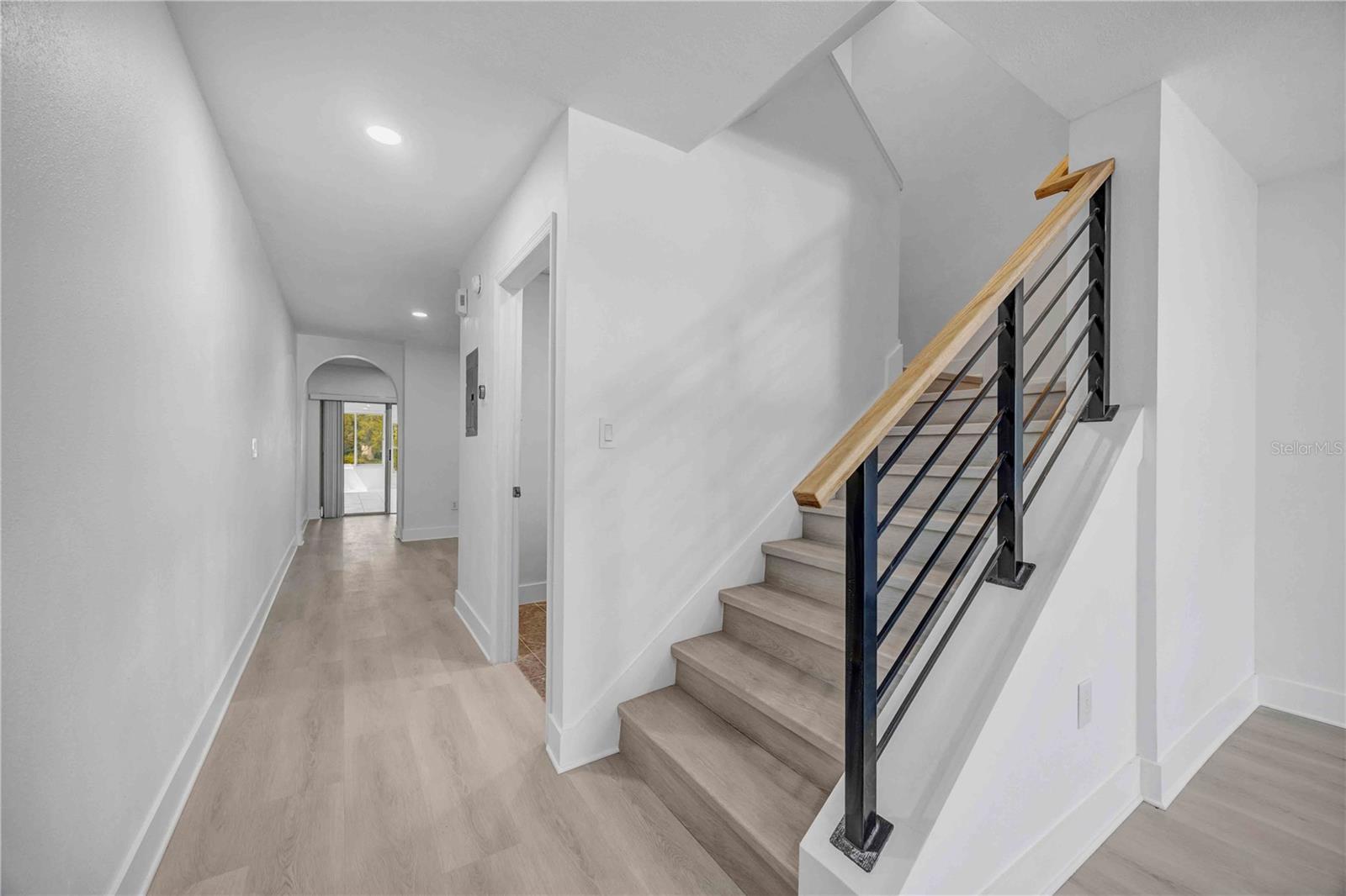 Image 11 of 65 For 727 Kensington Lake Circle