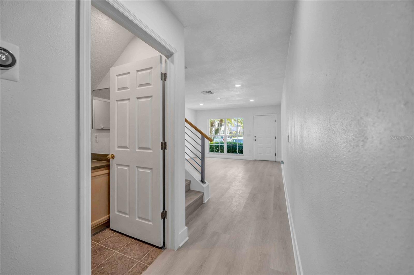 Image 14 of 65 For 727 Kensington Lake Circle