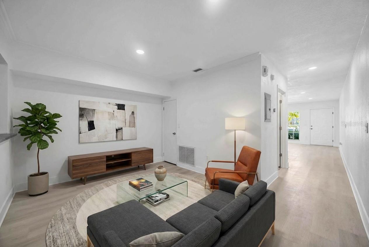 Image 15 of 65 For 727 Kensington Lake Circle