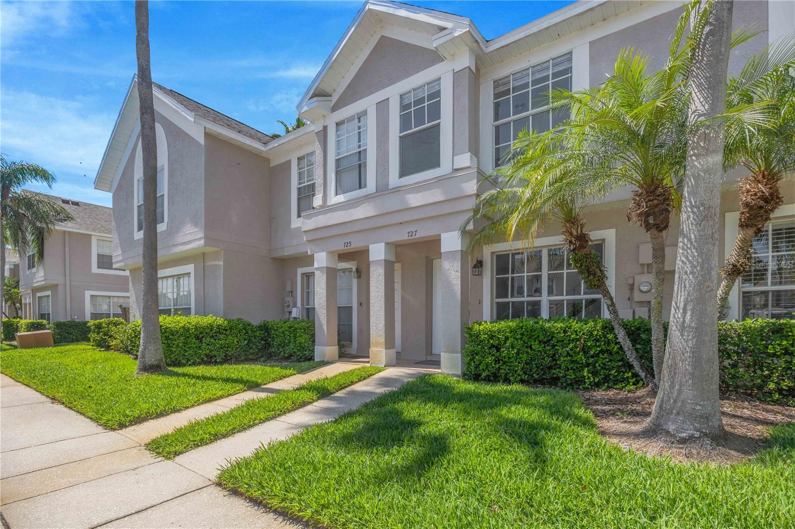 Image 3 of 65 For 727 Kensington Lake Circle