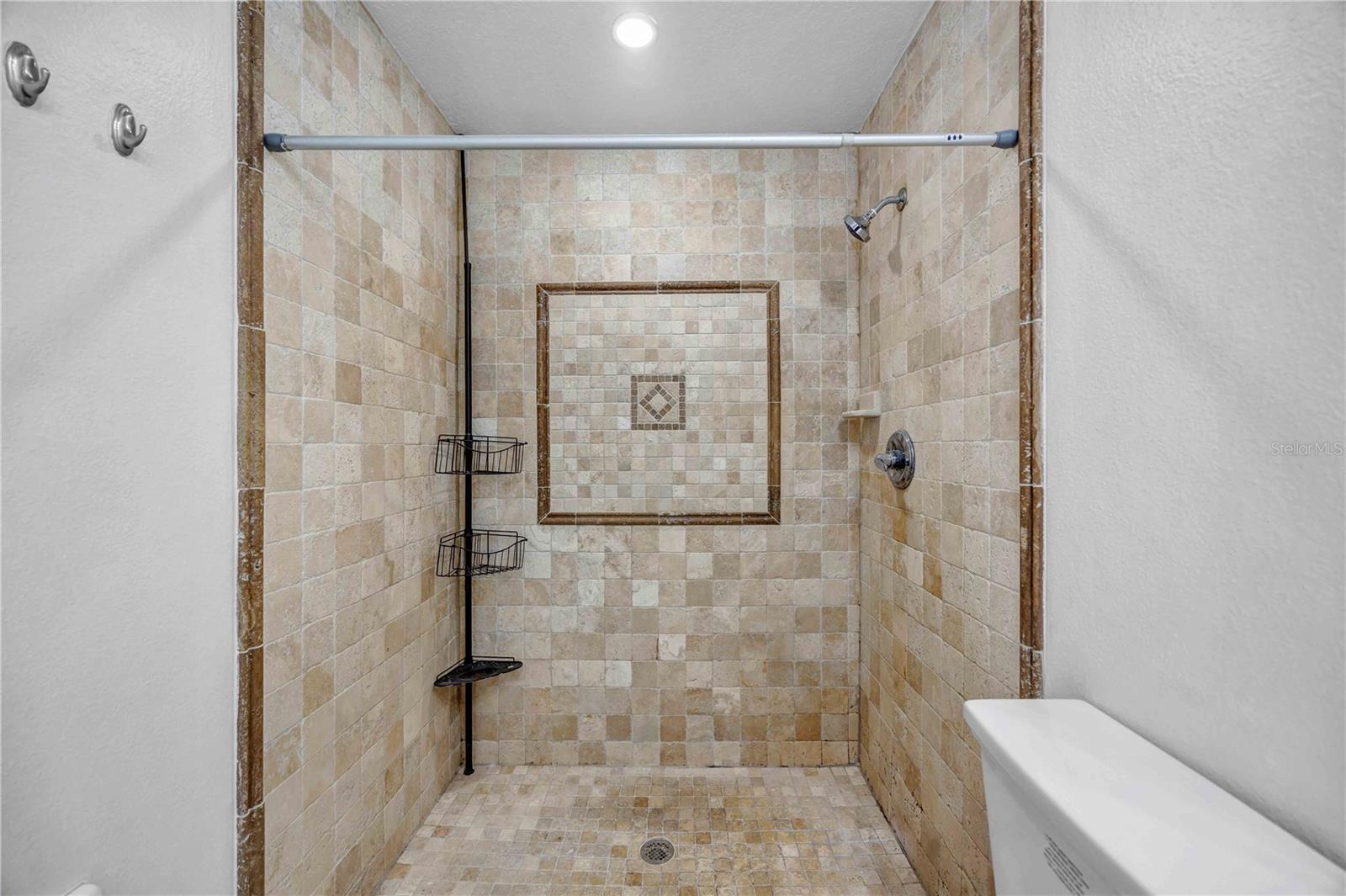 Image 44 of 65 For 727 Kensington Lake Circle