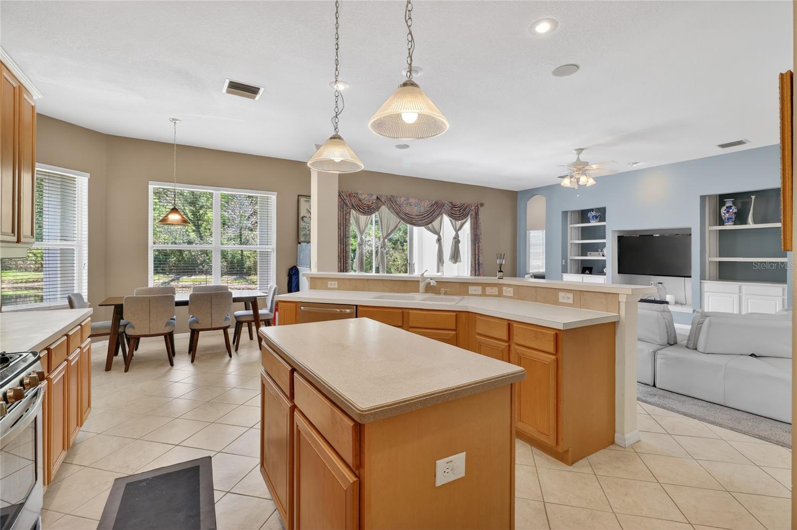 Image 31 of 88 For 10206 Shadow Branch Drive