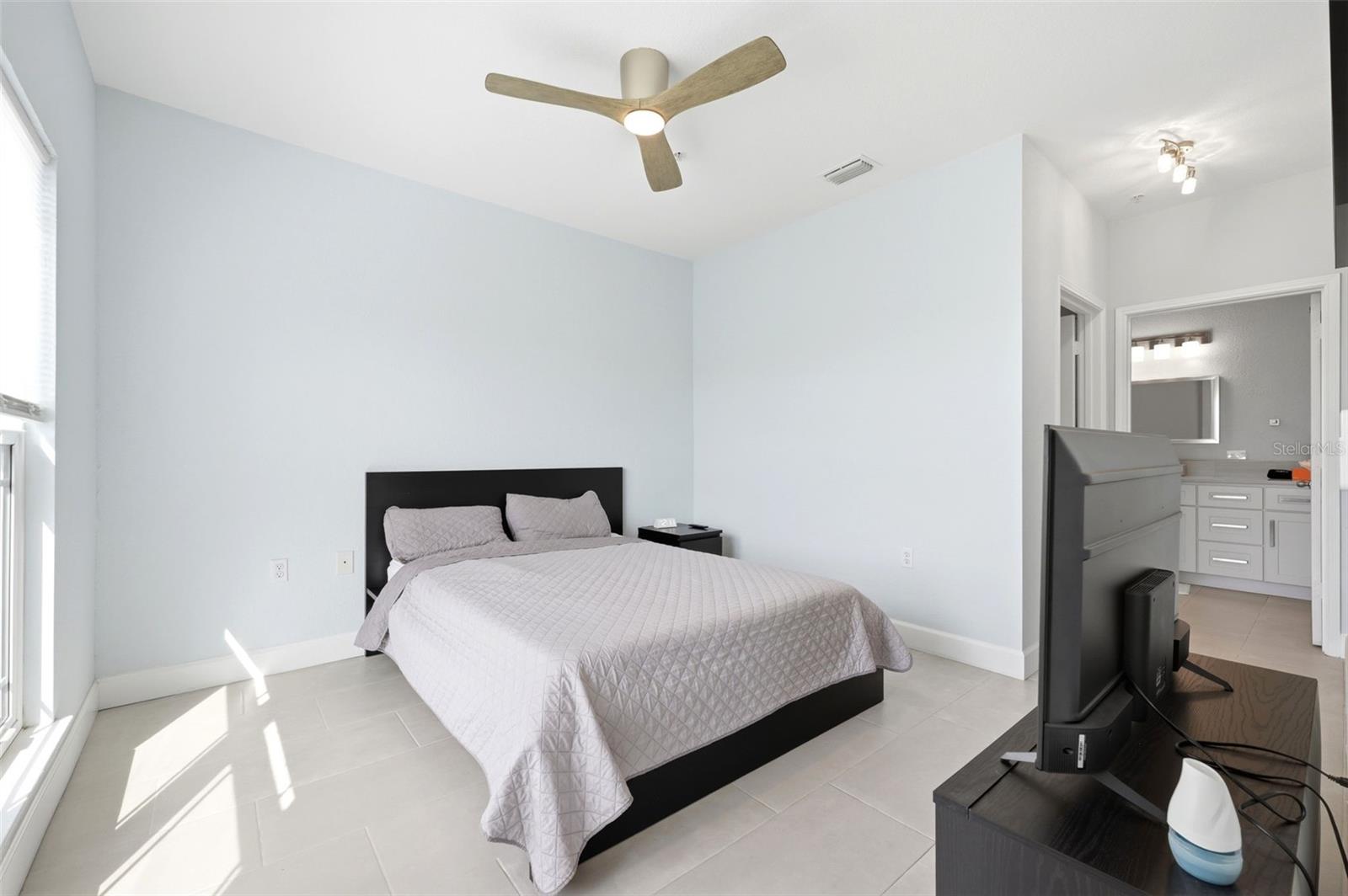 Image 20 of 52 For 210 3rd Street W 8305