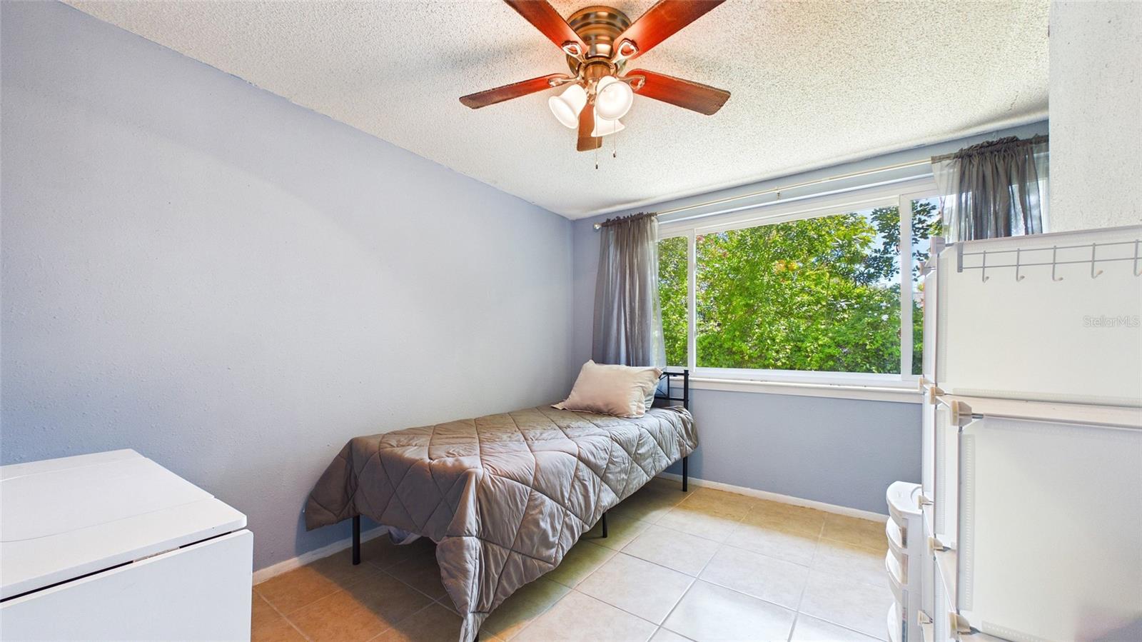 Image 18 of 49 For 8840 Carmen Lane