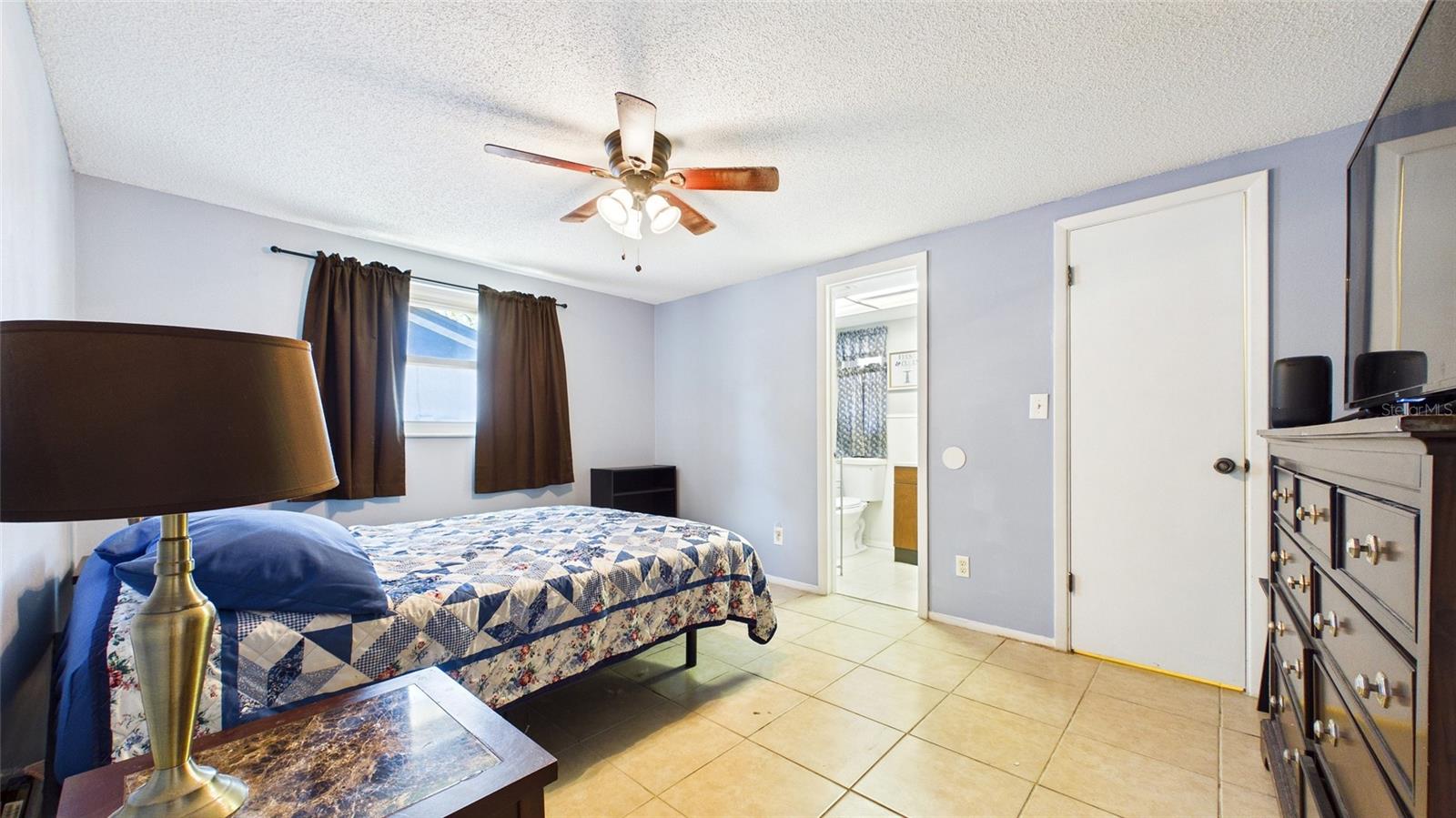 Image 24 of 49 For 8840 Carmen Lane