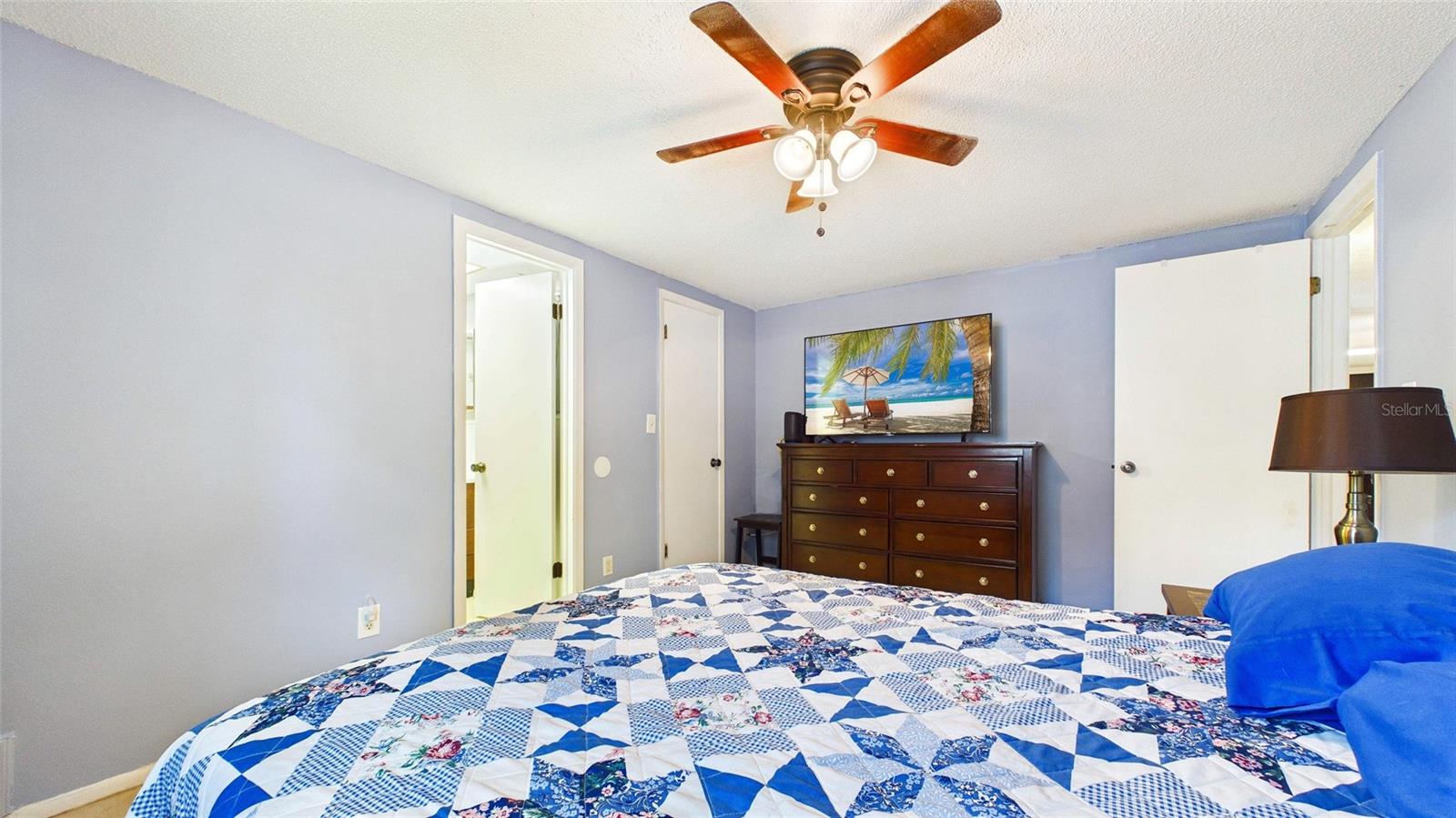 Image 26 of 49 For 8840 Carmen Lane