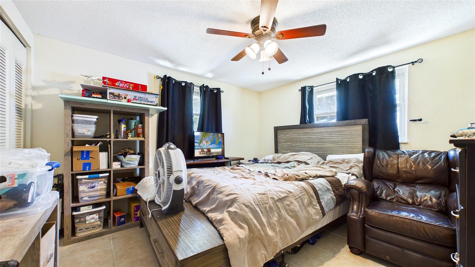 Image 32 of 49 For 8840 Carmen Lane