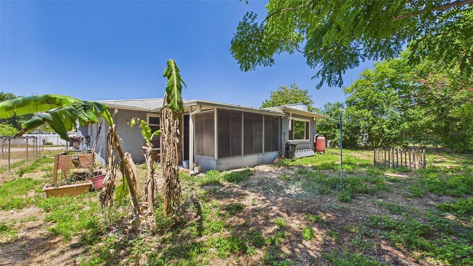 Image 39 of 49 For 8840 Carmen Lane