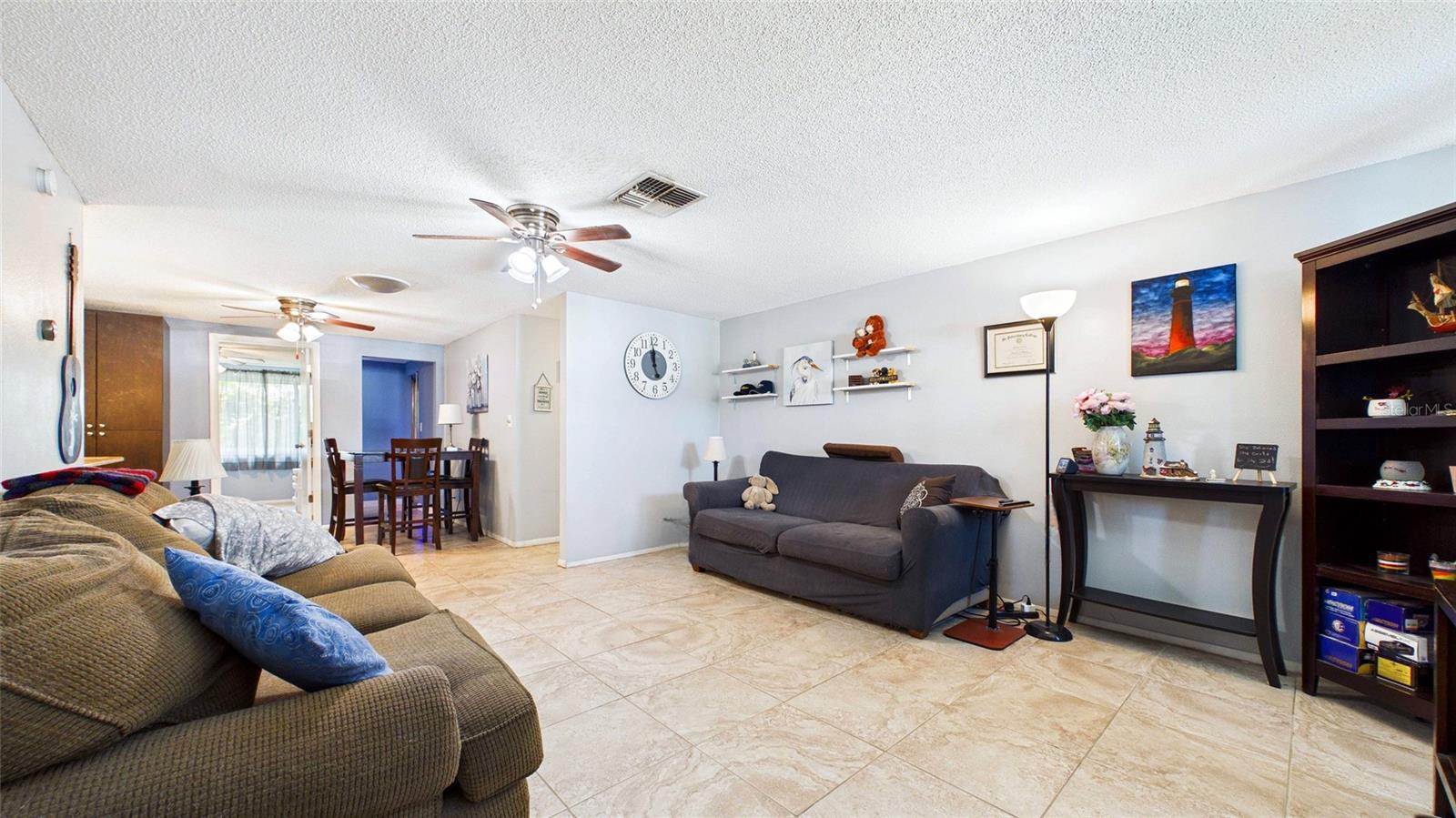 Image 4 of 49 For 8840 Carmen Lane