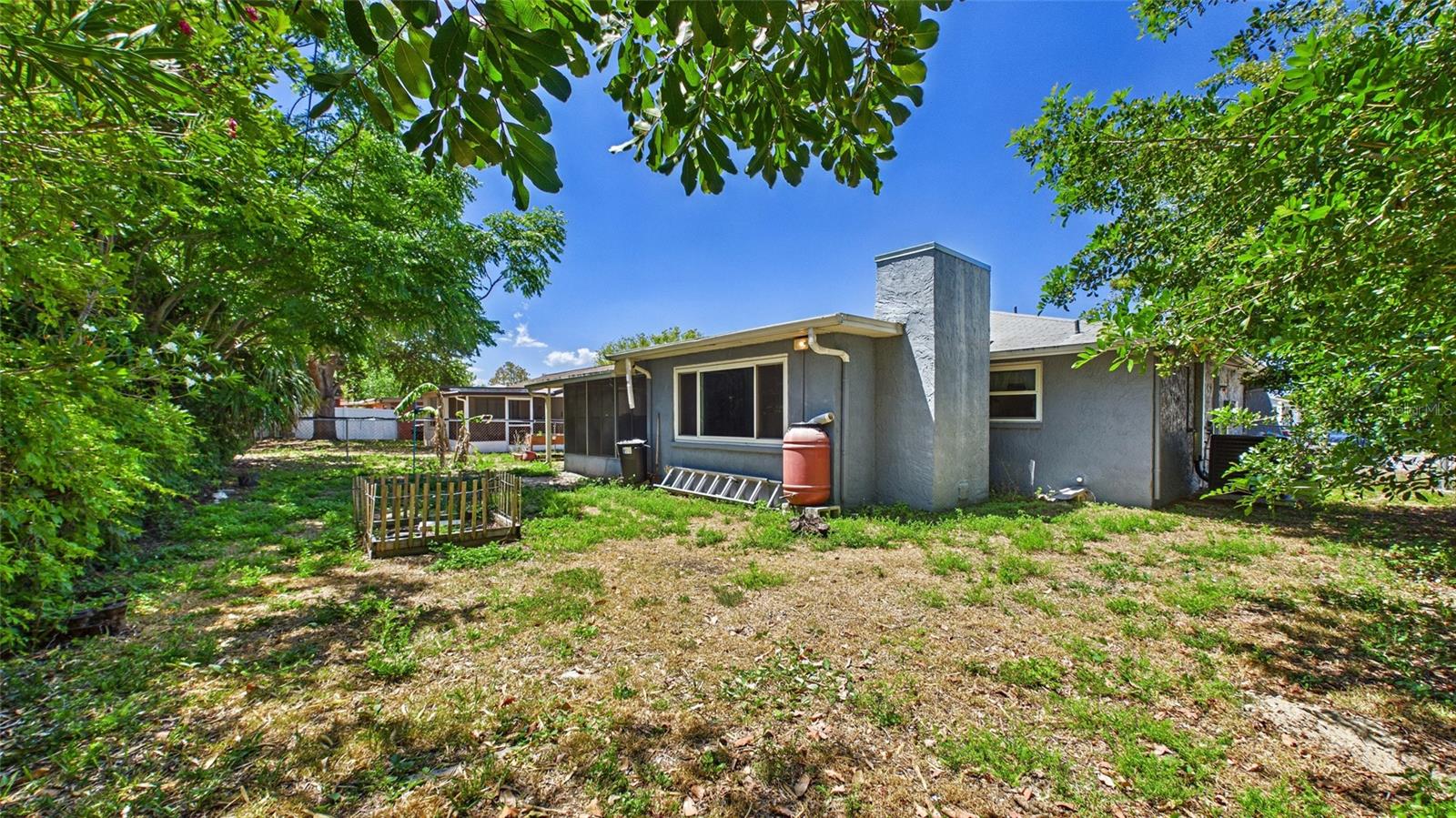 Image 40 of 49 For 8840 Carmen Lane