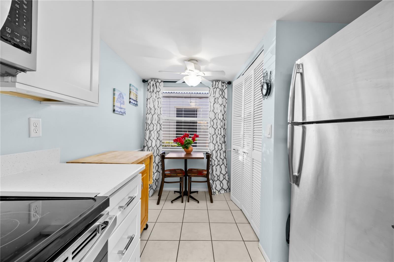 Image 11 of 50 For 9609 Brassie Court