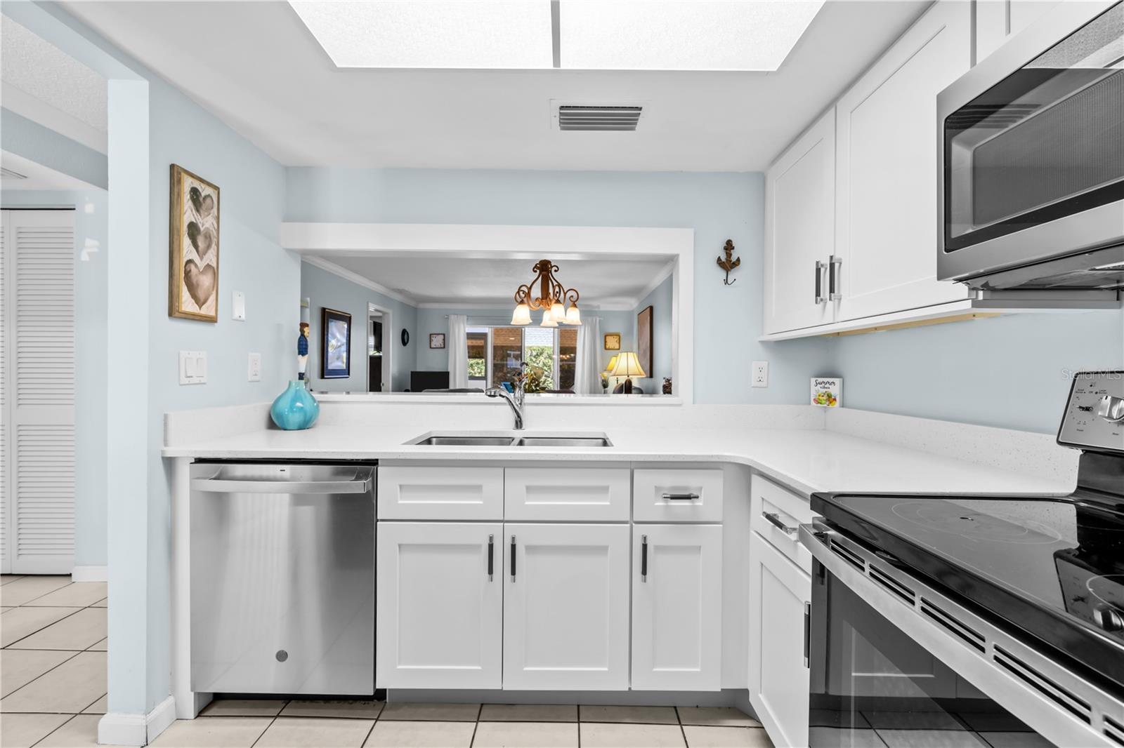 Image 12 of 50 For 9609 Brassie Court