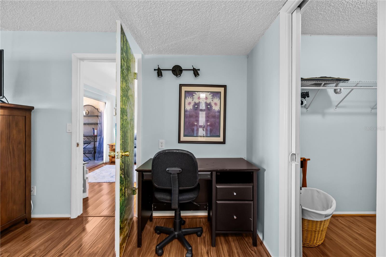 Image 27 of 50 For 9609 Brassie Court