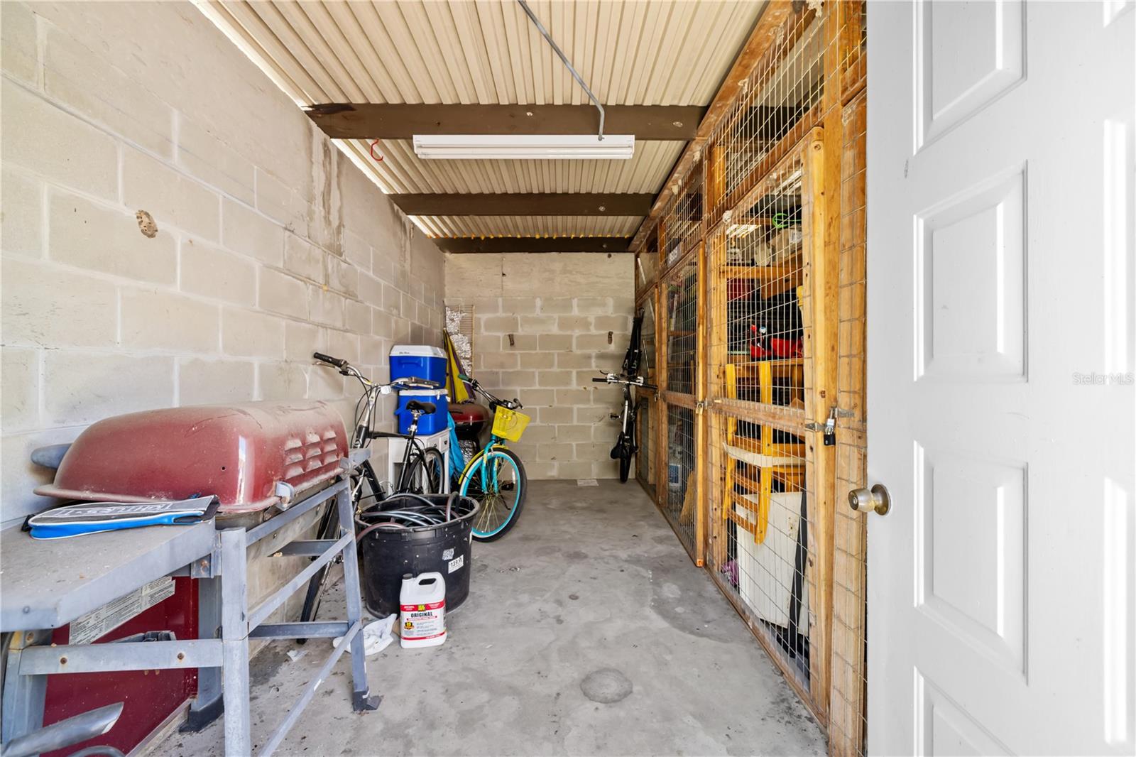 Image 32 of 50 For 9609 Brassie Court