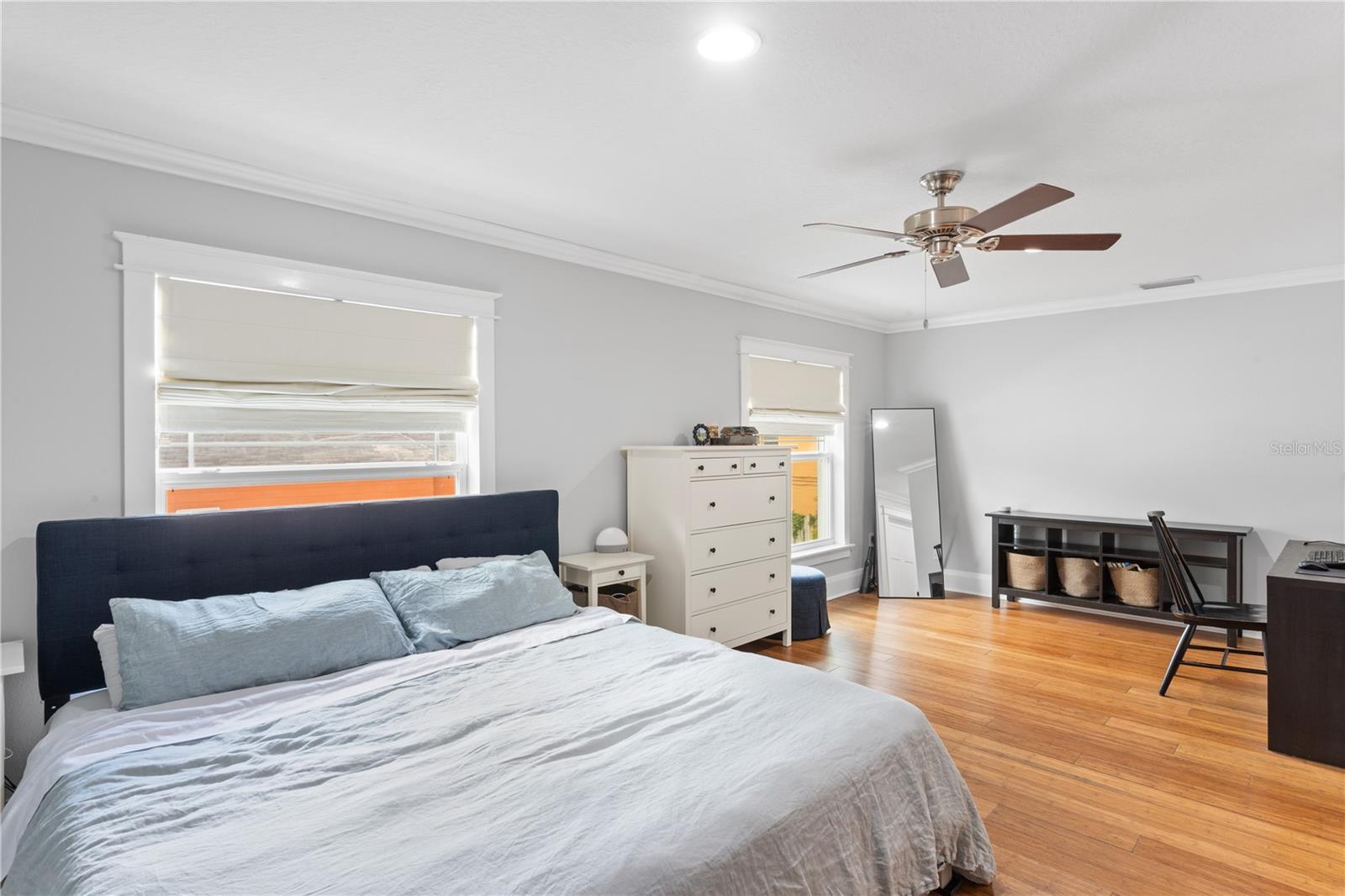 Image 16 of 31 For 117 Giddens Avenue